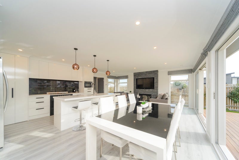 28 Serenity Crescent, Kelvin Grove, Palmerston North - Carousel 2