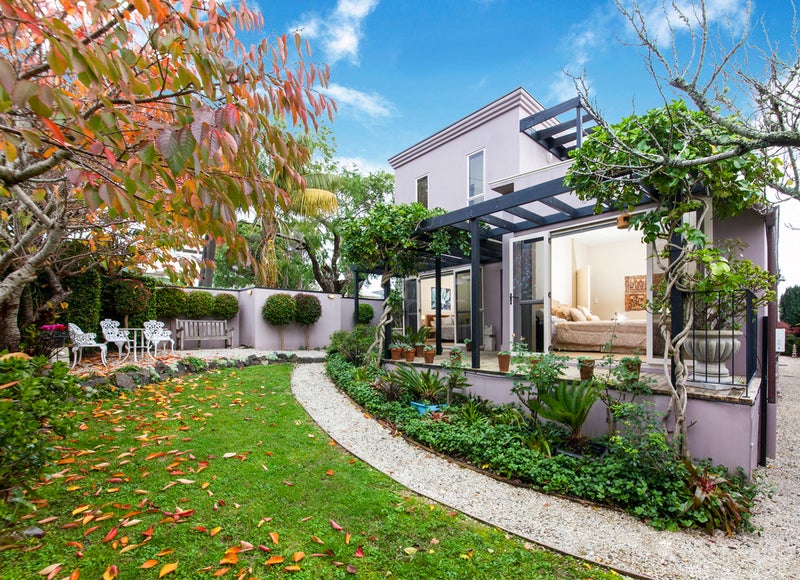 32 Fife Street, Westmere, Auckland - Carousel 1