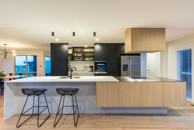 24 Beach Road, Castor Bay, Auckland - Carousel 2