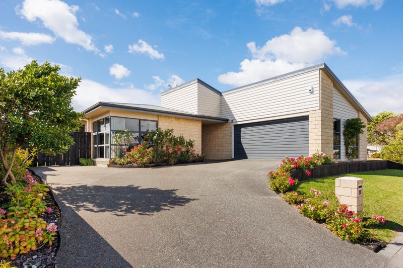38 Johnstone Drive, Fitzherbert, Palmerston North - Carousel 26