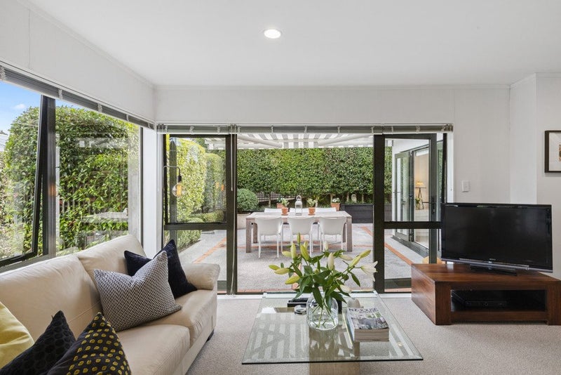 3/34 Parkhill Road, Howick, Auckland - Carousel 2