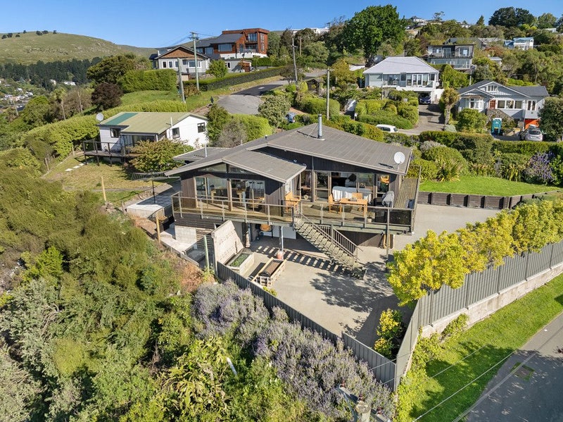 4 View Terrace, Huntsbury, Christchurch - Carousel 1