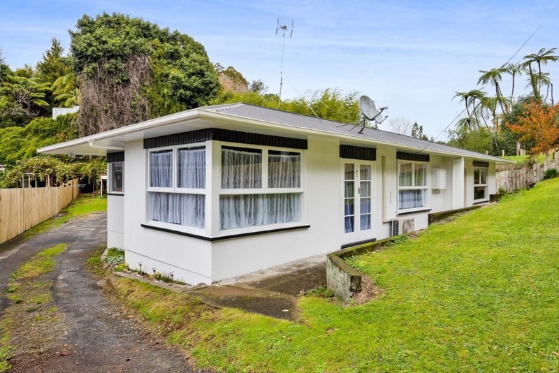 7 Brois Street, Frankleigh Park, New Plymouth - Carousel 1