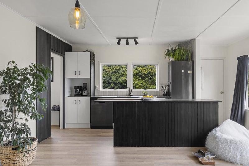 4 Simon Road, Raglan, Raglan - Carousel 2