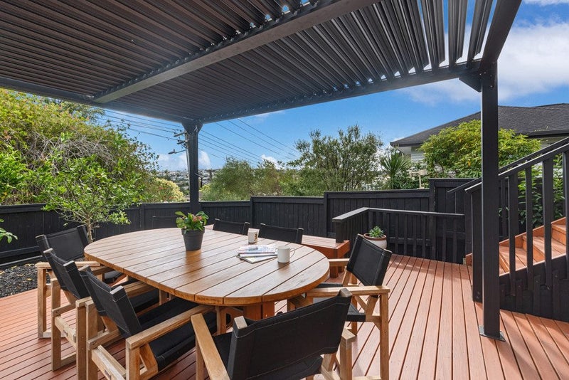 1/9 Watea Road, Torbay, Auckland - Carousel 1