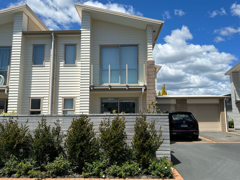 25 Latimer Way, Petone, Lower Hutt - Carousel 24