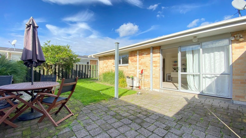 2/23 Boyd Avenue, Onehunga, Auckland - Carousel 13