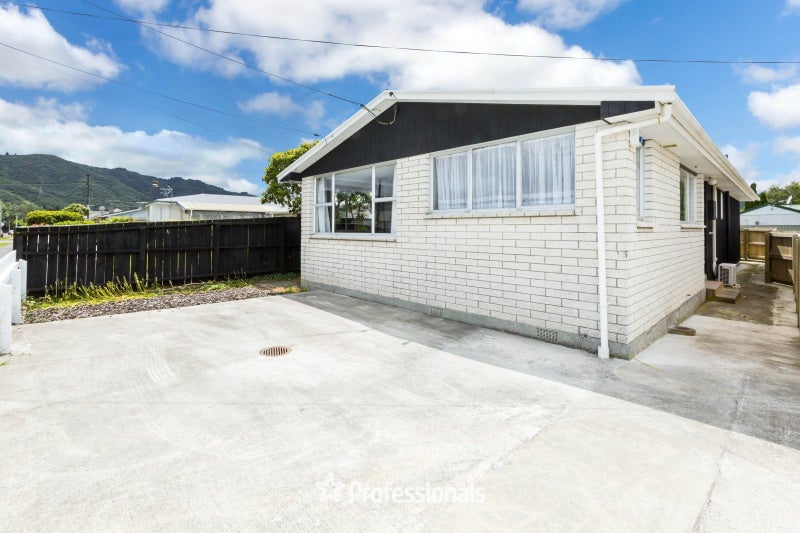 32A Exchange Street, Ebdentown, Upper Hutt - Carousel 2