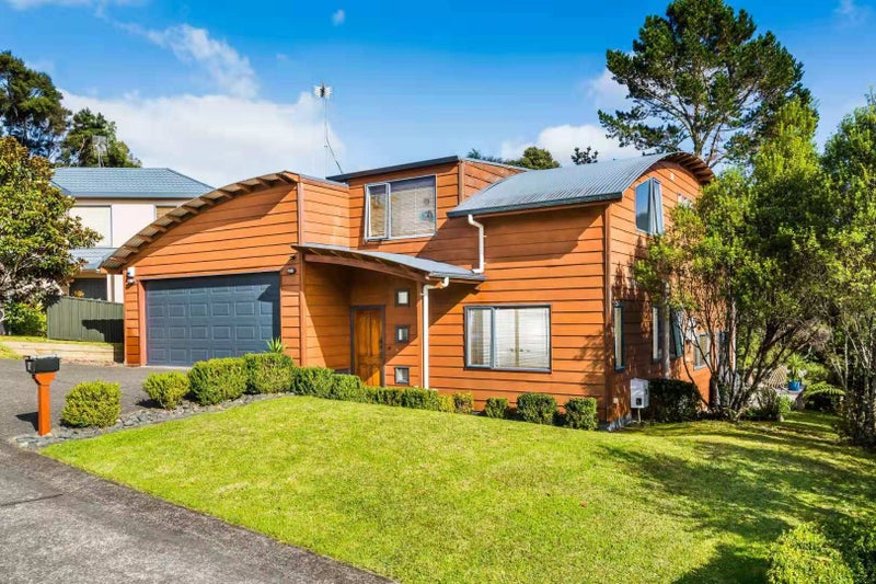 12 Daldys Bush Lane, Bayview, Auckland - Carousel 2