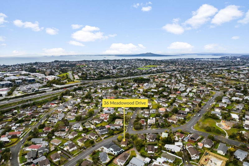 36 Meadowood Drive, Unsworth Heights, Auckland - Carousel 2