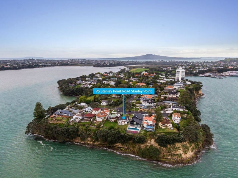 95 Stanley Point Road, Stanley Point, Auckland - Carousel 2