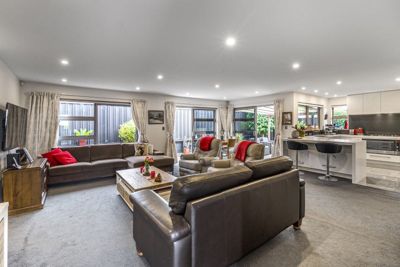 3/150 Selwyn Street, Onehunga, Auckland - Carousel 2