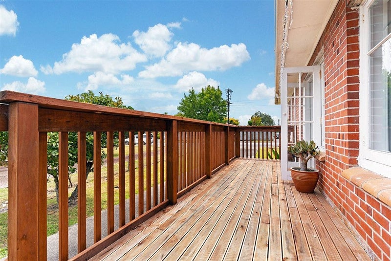 20 Nile Road, Kelston, Auckland - Carousel 22