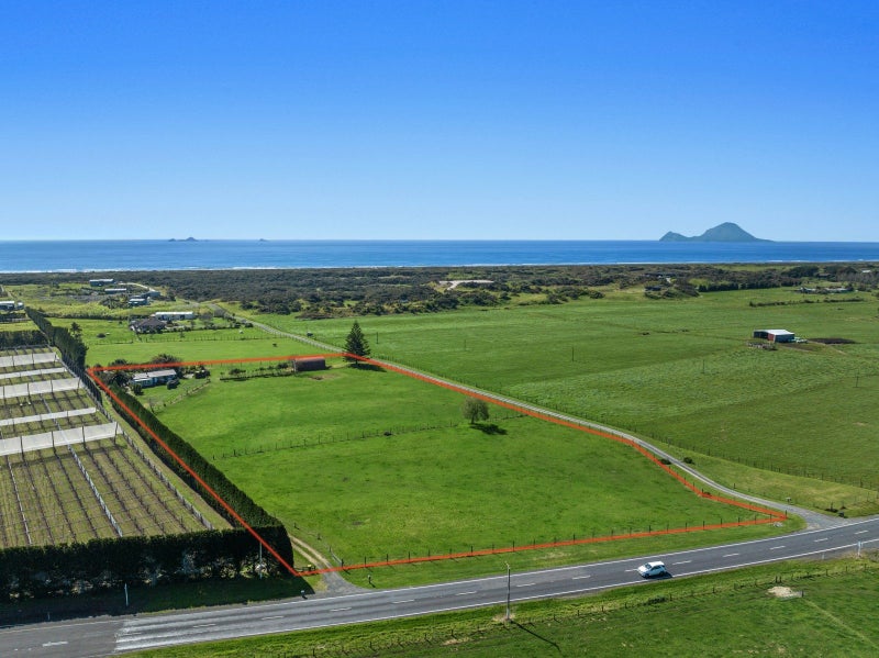 1004 Thornton Road, Matata, Whakatane - Carousel 1