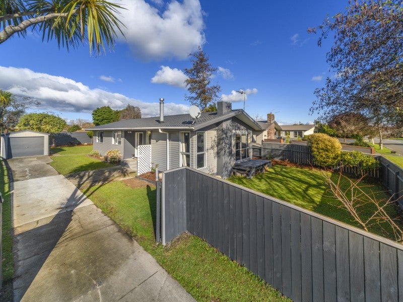 125 Apollo Parade, Milson, Palmerston North - Carousel 1