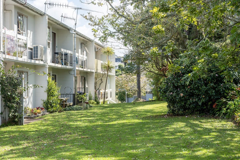 1/30 Ascot Avenue, Remuera, Auckland - Carousel 2