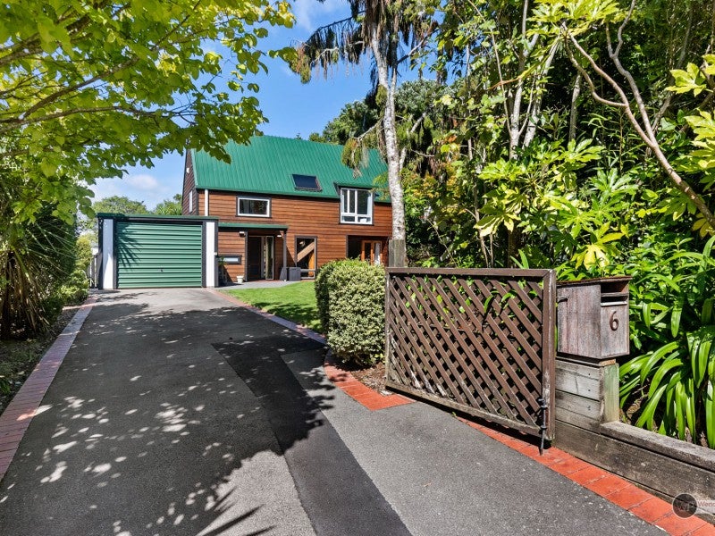 6 Rondane Place, Tirohanga, Lower Hutt - Carousel 1