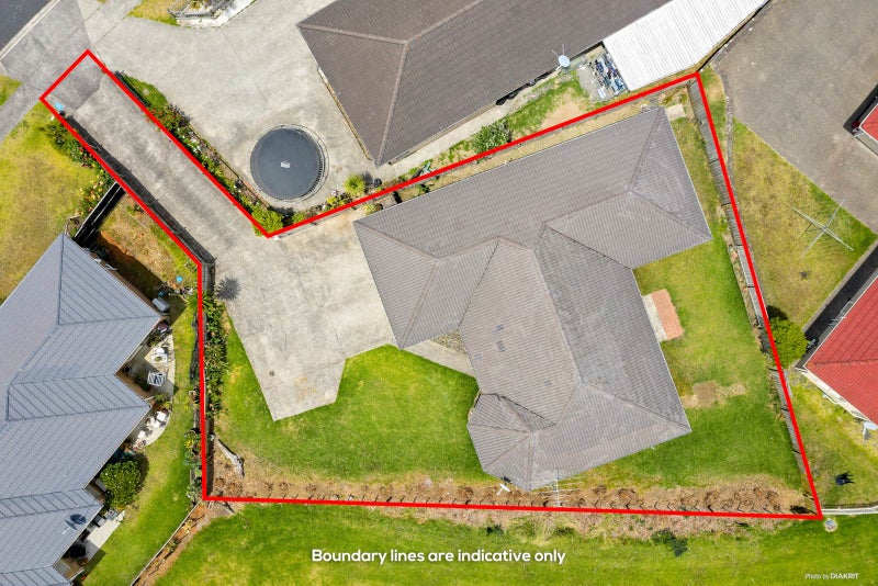 3 Nicholas Gibbons Drive, Clendon Park, Auckland - Carousel 1