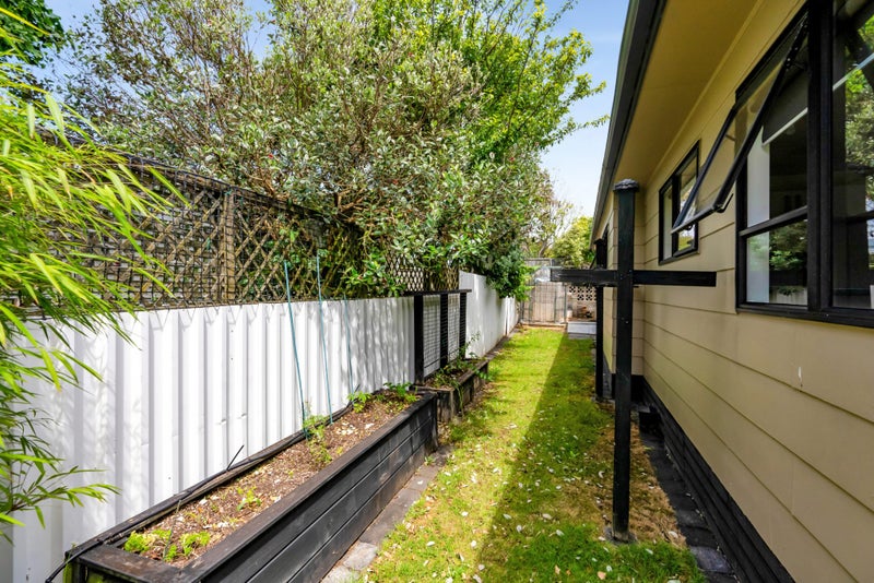 15A Record Street, Fitzroy, New Plymouth - Carousel 21