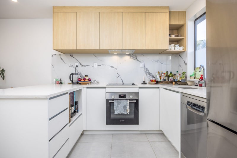 76 Elm Street, Avondale, Auckland - Carousel 2