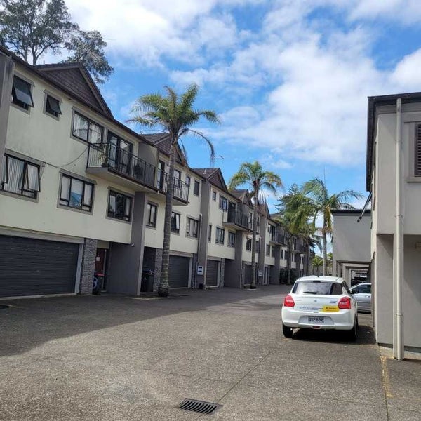 75L Hill Street, Onehunga, Auckland - Carousel 1