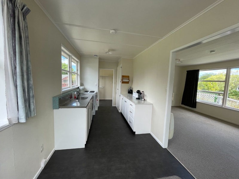 6 Holdsworth Avenue, Milson, Palmerston North - Carousel 2