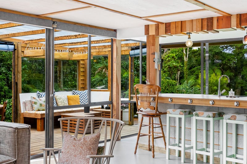 196 Mountain Road, Henderson Valley, Auckland - Carousel 2