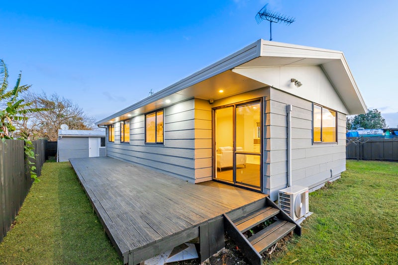 2/26 Caravelle Close, Māngere, Auckland - Carousel 2