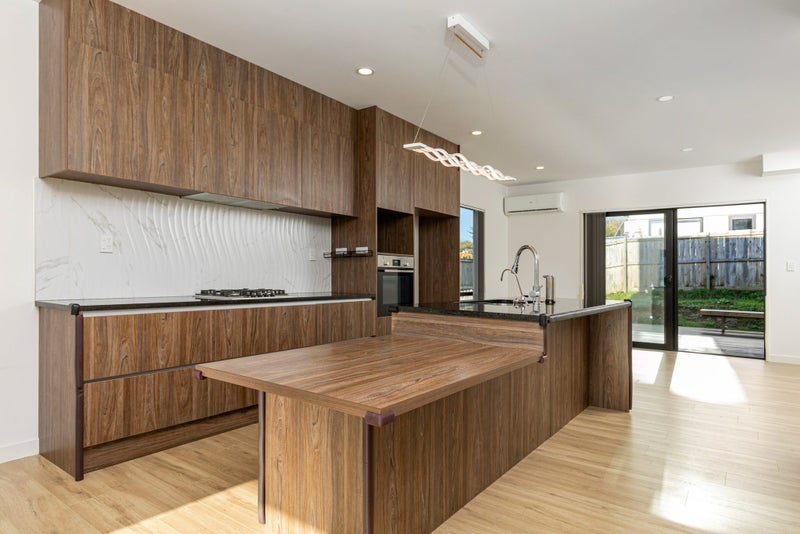 11 Waka Street, Albany Heights, Auckland - Carousel 2