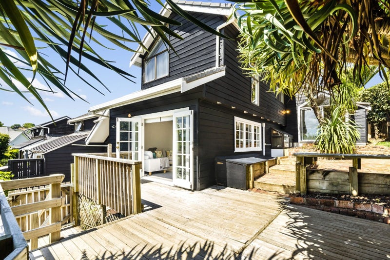 1/159 Orakei Road, Remuera, Auckland - Carousel 1