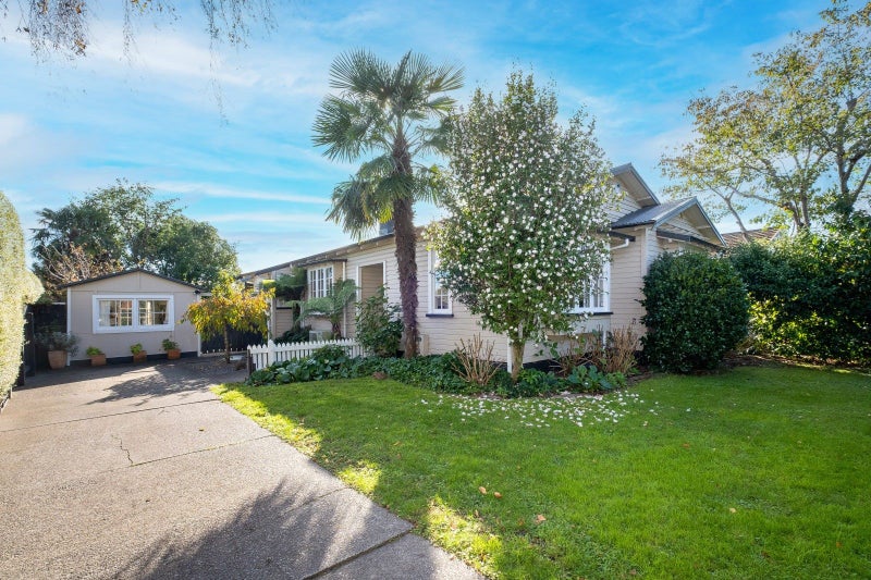 900 Caroline Road, Mayfair, Hastings - Carousel 16