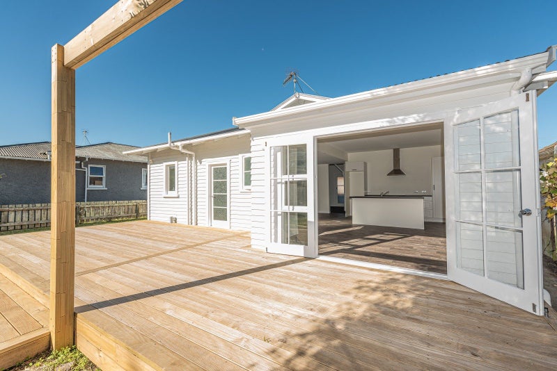 16 Duigan Street, Gonville, Whanganui - Carousel 2