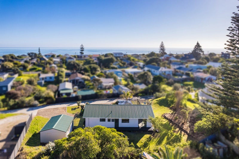 16B Karaka Street, Otaki Beach, Otaki - Carousel 2
