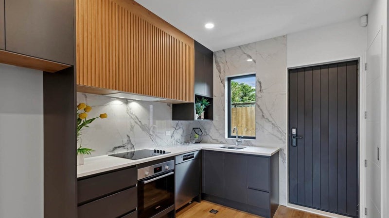 26C Enderby Drive, Te Atatu Peninsula, Auckland - Carousel 1