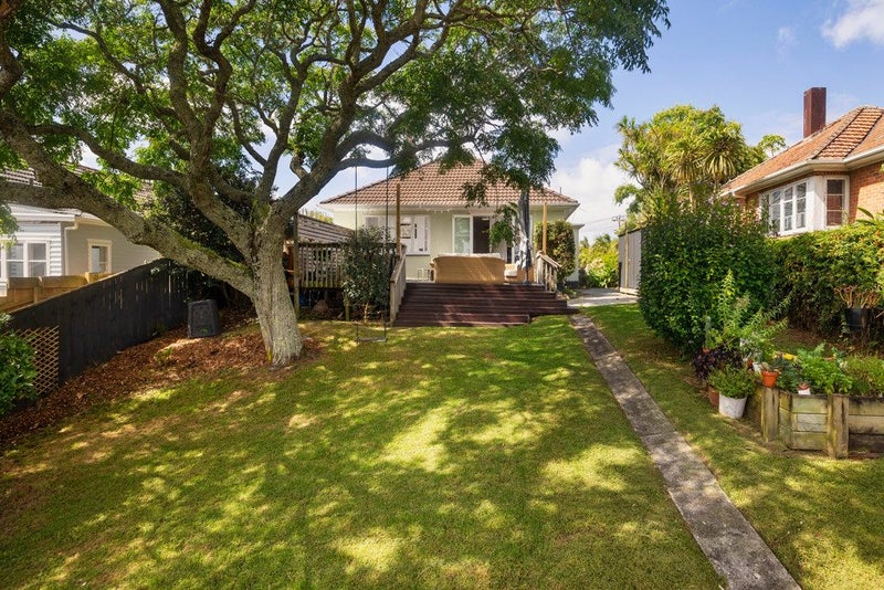 108 Walmer Road, Point Chevalier, Auckland - Carousel 2