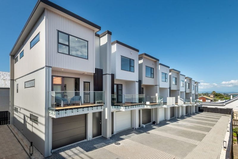 9/1B Egremont Street, Belmont, Auckland - Carousel 1