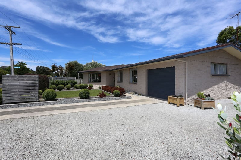 2 Mason Street, Riverdale, Gisborne - Carousel 23