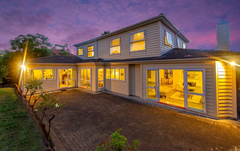 11 Tralee Terrace, Dannemora, Auckland - Carousel 2