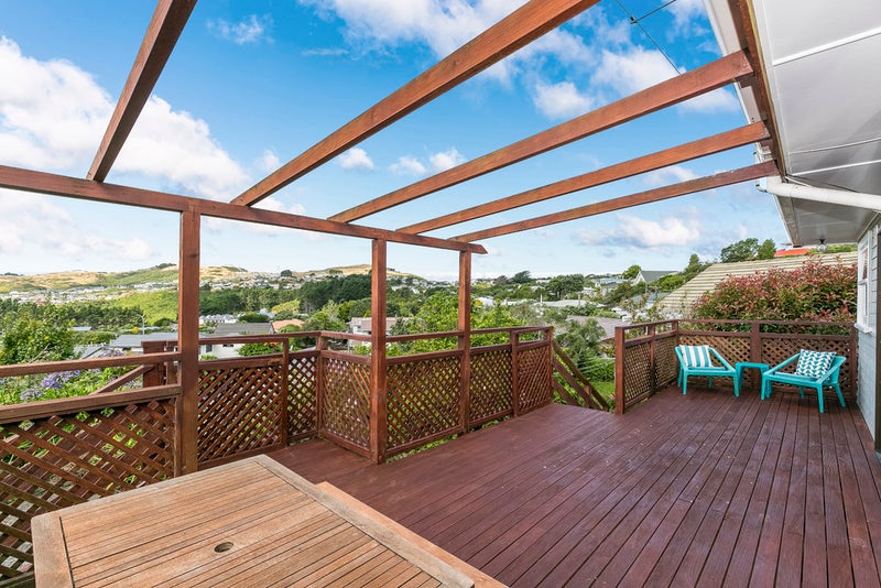 24 Kahikatea Grove, Paparangi, Wellington - Carousel 18