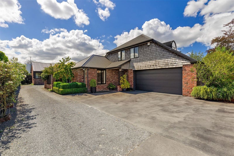 2/69 Glandovey Road, Fendalton, Christchurch - Carousel 1