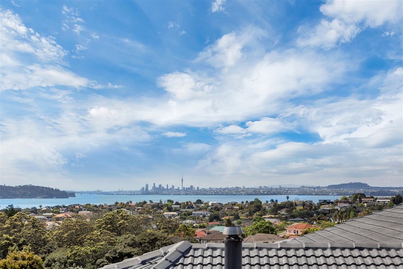 29 Bernleigh Terrace, West Harbour, Auckland - Carousel 2