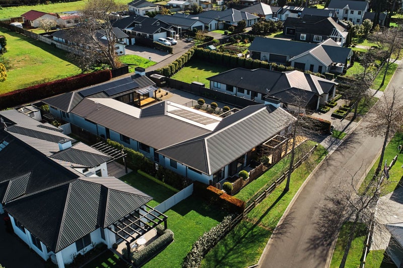 15 Black Barn Lane, Bethlehem, Tauranga - Carousel 2