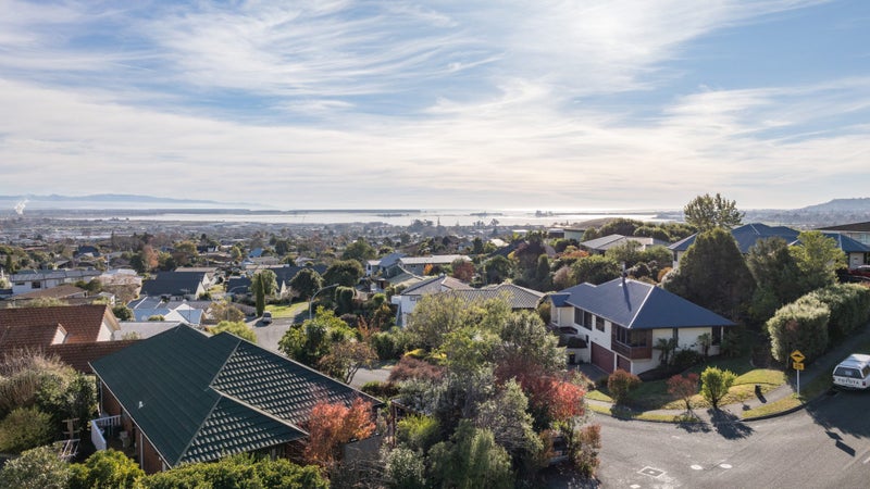 21 Eversley Terrace, Richmond - Carousel 2