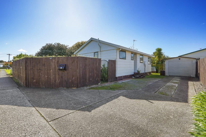 1 Kim Lane, Nawton, Hamilton - Carousel 18