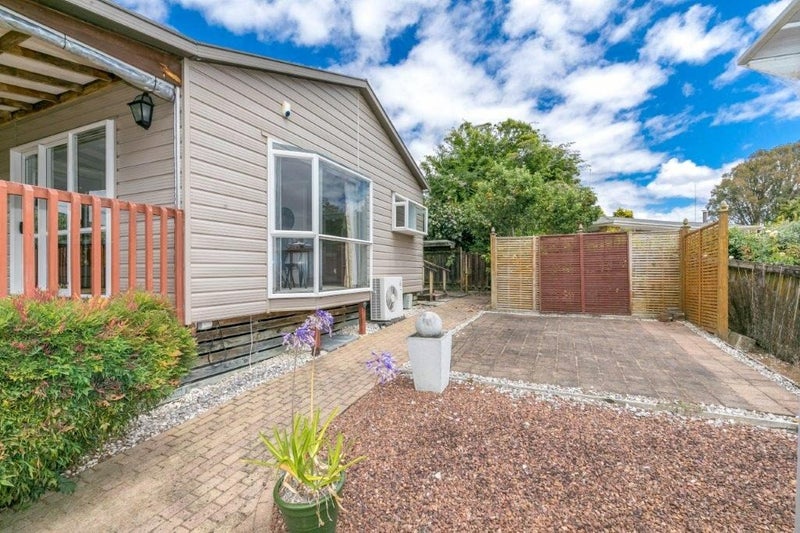 35 Acacia Crescent, Glenview, Hamilton - Carousel 11