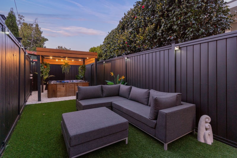 4C Kempthorne Crescent, Mission Bay, Auckland - Carousel 1