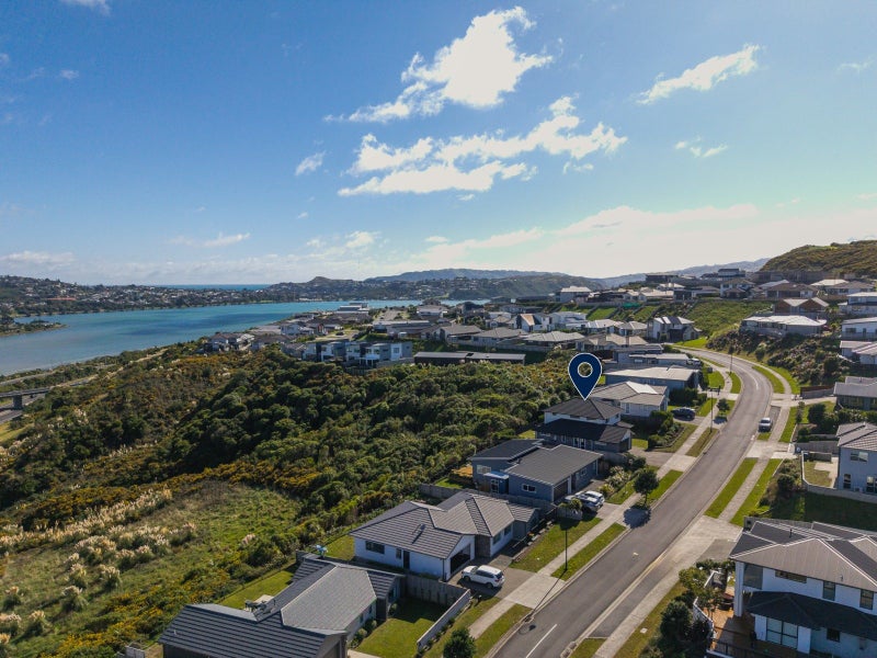 130 John Burke DR, Aotea, PORIRUA - Carousel 23