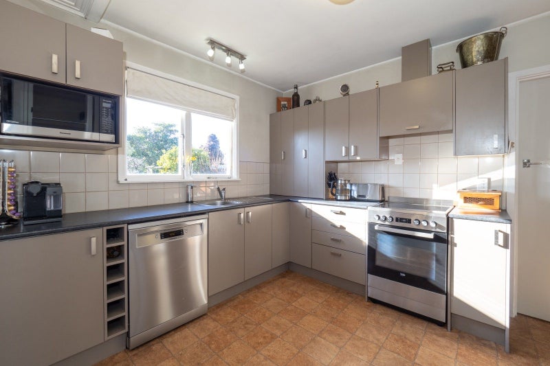 11 Porter Street, Netherby, Ashburton - Carousel 2