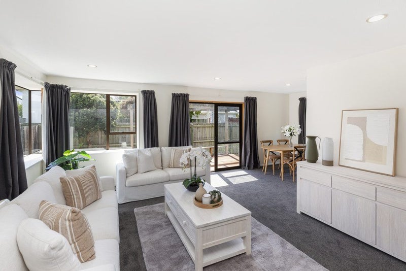 1/42 Heywood Terrace, Richmond, Christchurch - Carousel 1