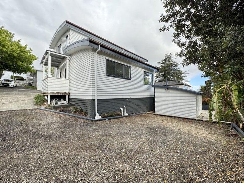 31A Gilliam Street, New Lynn, Auckland - Carousel 26